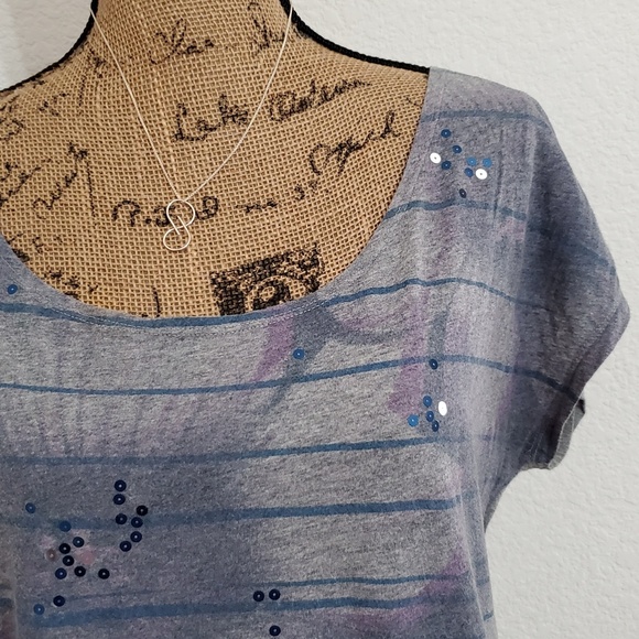 DKNY JEANS Blue Gray Tie Dye graphic print top with sequins Lg. - Picture 2 of 7